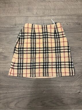 Vintage Burberry Plaid wool Women's Skirt in Cream and Black
